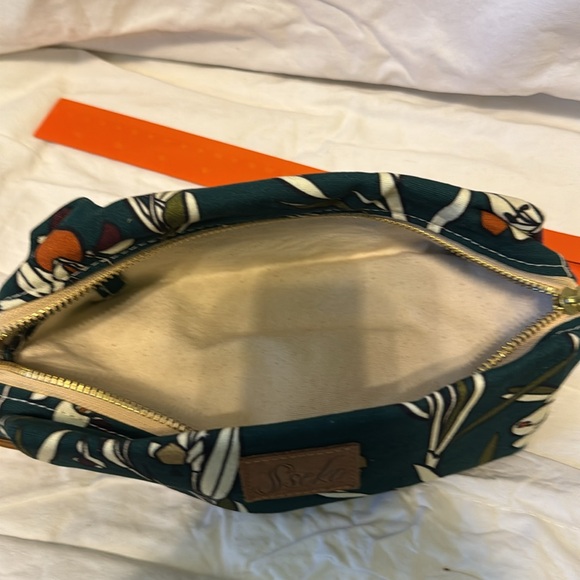 Sseko Floral Pouch - Picture 3 of 4